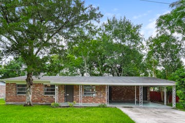 5849 WENDING DR JACKSONVILLE, FL 32244